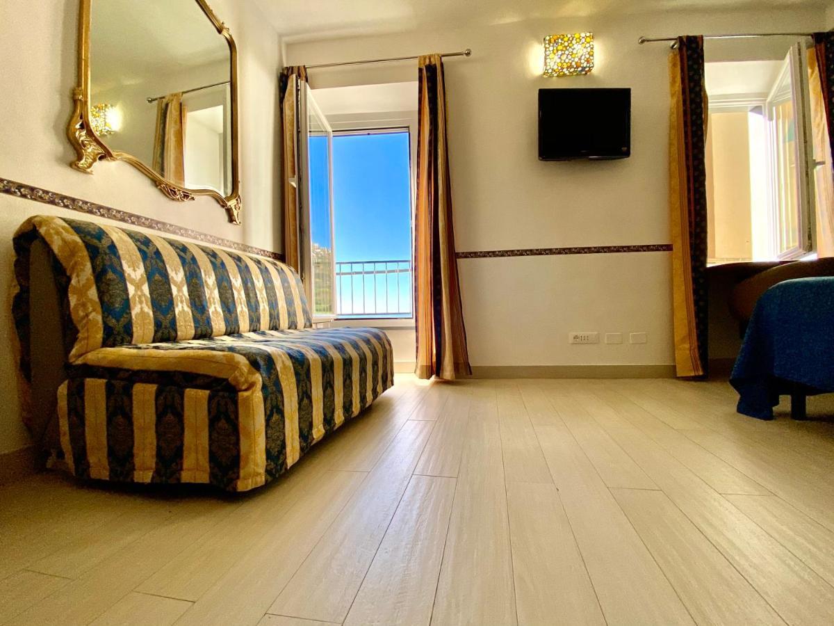 Hotel The Manarola Main Plaza Esterno foto